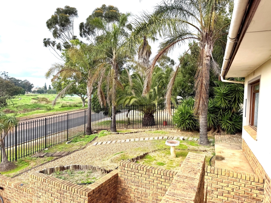 3 Bedroom Property for Sale in Moorreesburg Western Cape